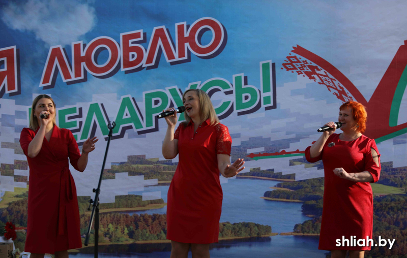 Праздничная концертная программа «Мир! Труд! Май!» прошла в городском парке Праздничная концертная программа «Мир! Труд! Май!» прошла в городском парке